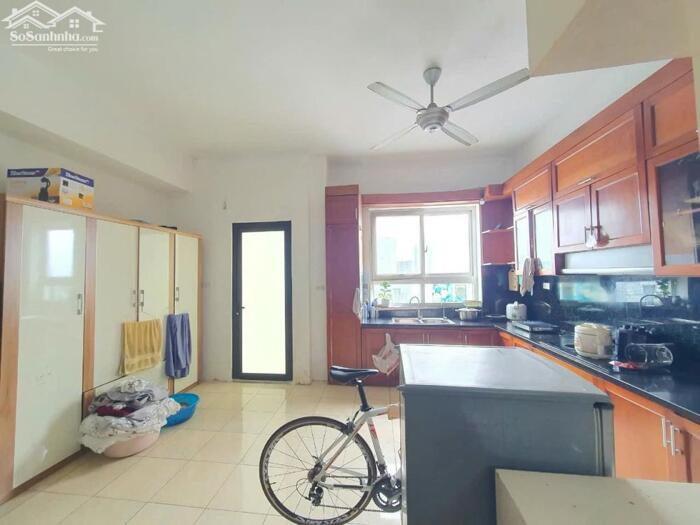 Hình ảnh cho thuê chung cư 137 Nguyễn Ngọc Vũ, Trung Hòa. 90m 2 phòng ngủ, đồ cơ bản 12 triệu 0