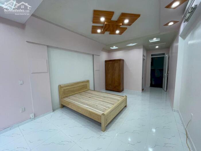 Hình ảnh Cho thuê nhà phố Văn Cao, 4 ngủ khép kín, DT: 83m2. 9