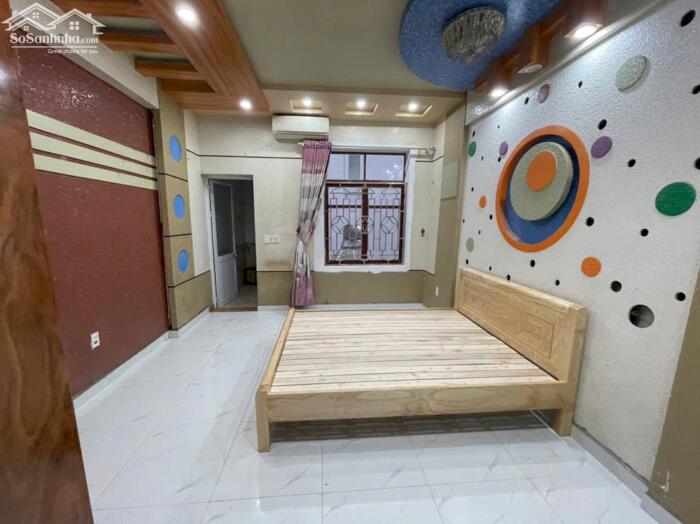 Hình ảnh Cho thuê nhà phố Văn Cao, 4 ngủ khép kín, DT: 83m2. 7