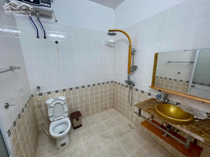 Hình ảnh Cho thuê nhà phố Văn Cao, 4 ngủ khép kín, DT: 83m2. 1