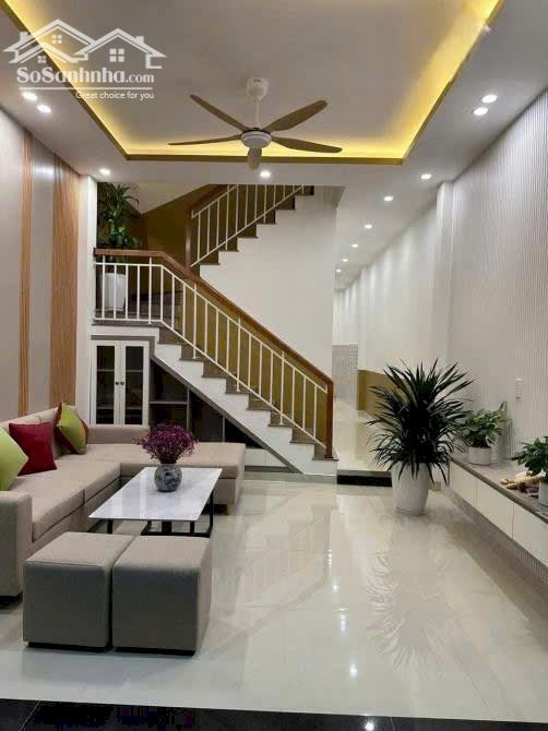 Hình ảnh Chính chủ bán nhà 2 tầng đường 5m5 Nguyễn Hiền , Phường Sơn Trà ( Gần Chợ Nại Hiên ) ⭐⭐⭐⭐⭐ Công năng gồm 3pn , 2wc , có sân để ô tô DTĐ : 72M - Hướng 0