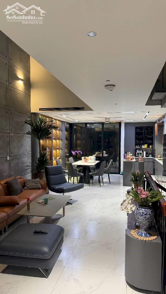 Hình ảnh Bán nhà Đặng Tiến Đông_ô tô cất nhà_gần hồ Hoàng Cầu_mt rộng bề thế_82m2 1