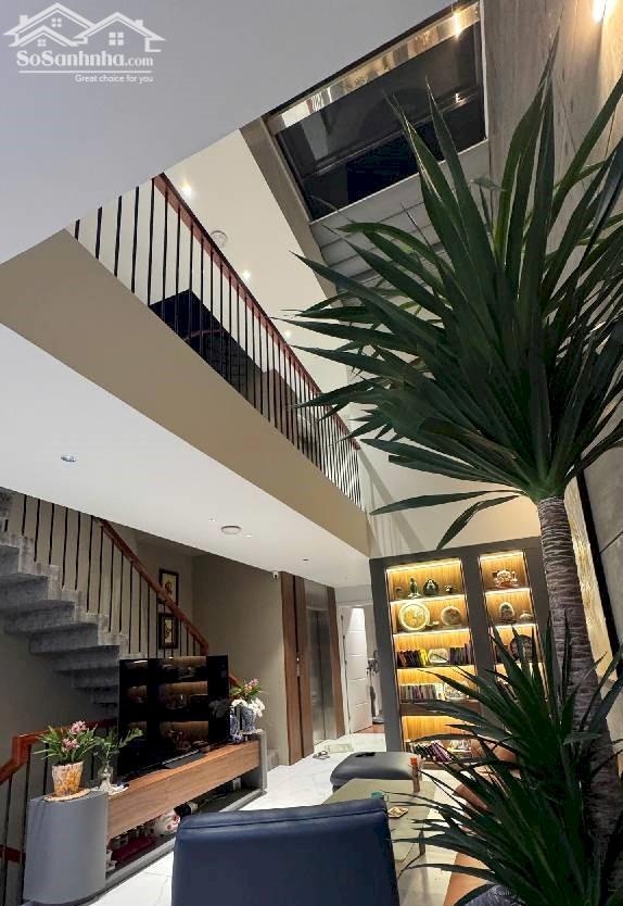 Hình ảnh Bán nhà Đặng Tiến Đông_ô tô cất nhà_gần hồ Hoàng Cầu_mt rộng bề thế_82m2 3