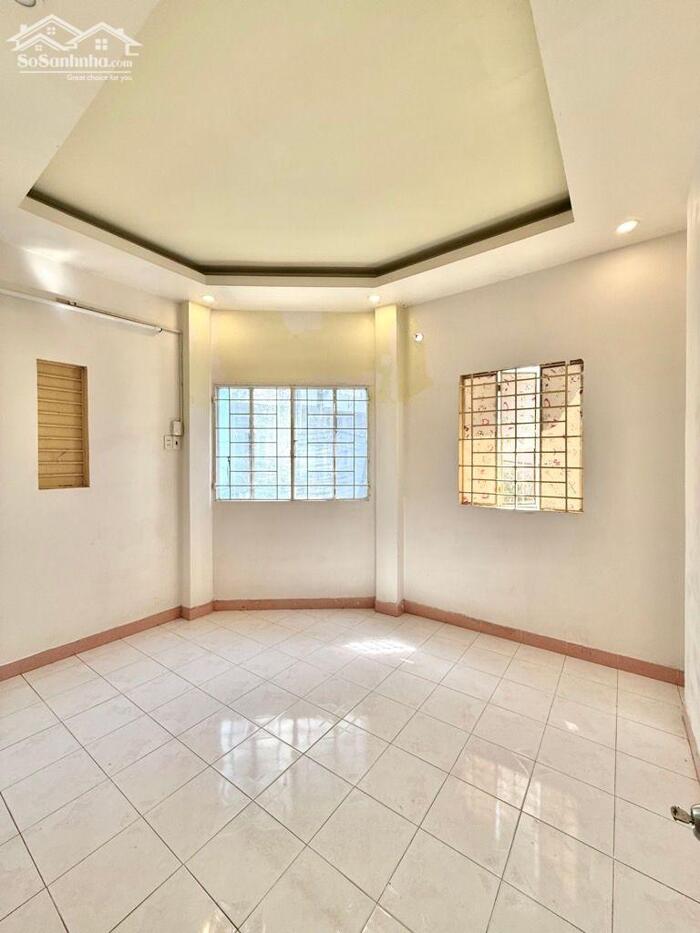 Hình ảnh NHÀ NGÃ TƯ PHÚ NHUẬN – 4.3 X 10M – LÔ GÓC 2 MT – HẺM 3M – KHU DÂN TRÍ – YÊN TĨNH – KHÔNG QUY HOẠCH – 6.X TỶ 5