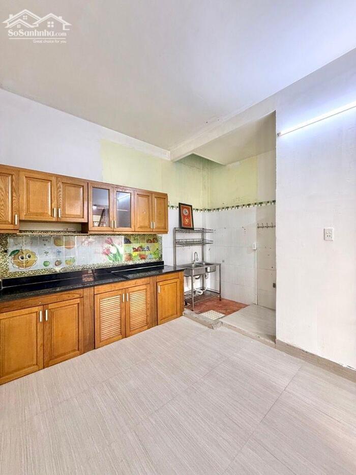 Hình ảnh NHÀ NGÃ TƯ PHÚ NHUẬN – 4.3 X 10M – LÔ GÓC 2 MT – HẺM 3M – KHU DÂN TRÍ – YÊN TĨNH – KHÔNG QUY HOẠCH – 6.X TỶ 3