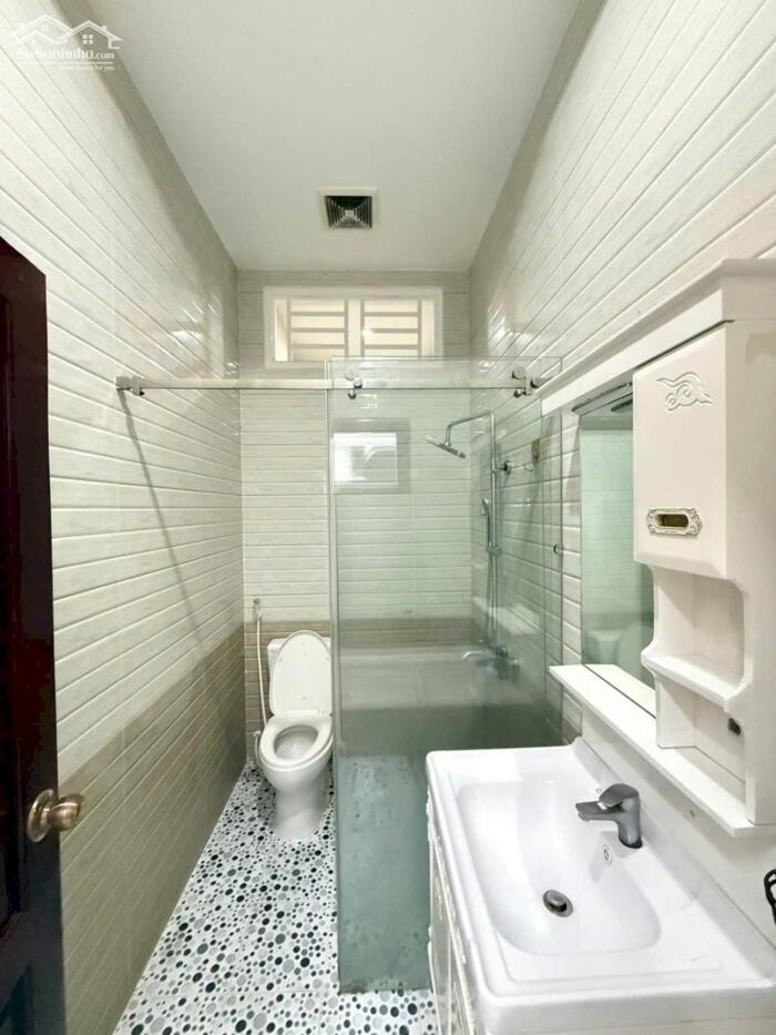 Hình ảnh CHO THUÊ NHÀ TRỆT 1 LẦU ĐỦ NỘI THẤT GẦN KDC NAM LONG, CẦN THƠ 12 TRIỆU 9