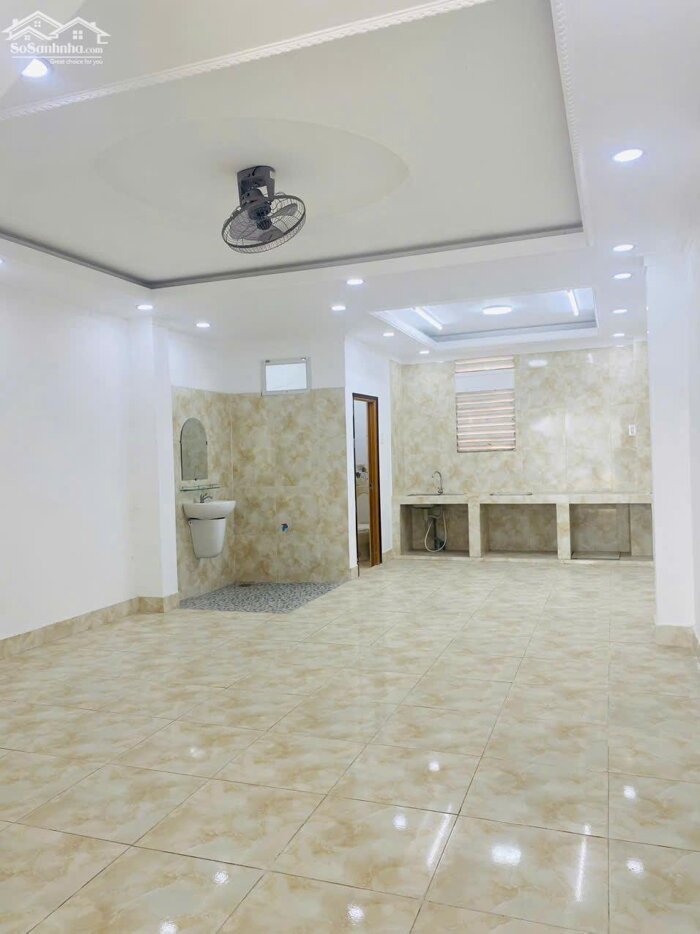 Hình ảnh Cho Thuê Nhà Trệt 1 Lửng 1 Lầu Mới Đẹp – Mặt Tiền Đường Lê Hồng Phong (KDC Ngân Thuận), Cần Thơ | Giá 8 Triệu/Tháng 9