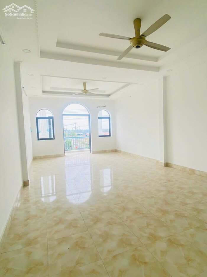 Hình ảnh Cho Thuê Nhà Trệt 1 Lửng 1 Lầu Mới Đẹp – Mặt Tiền Đường Lê Hồng Phong (KDC Ngân Thuận), Cần Thơ | Giá 8 Triệu/Tháng 2