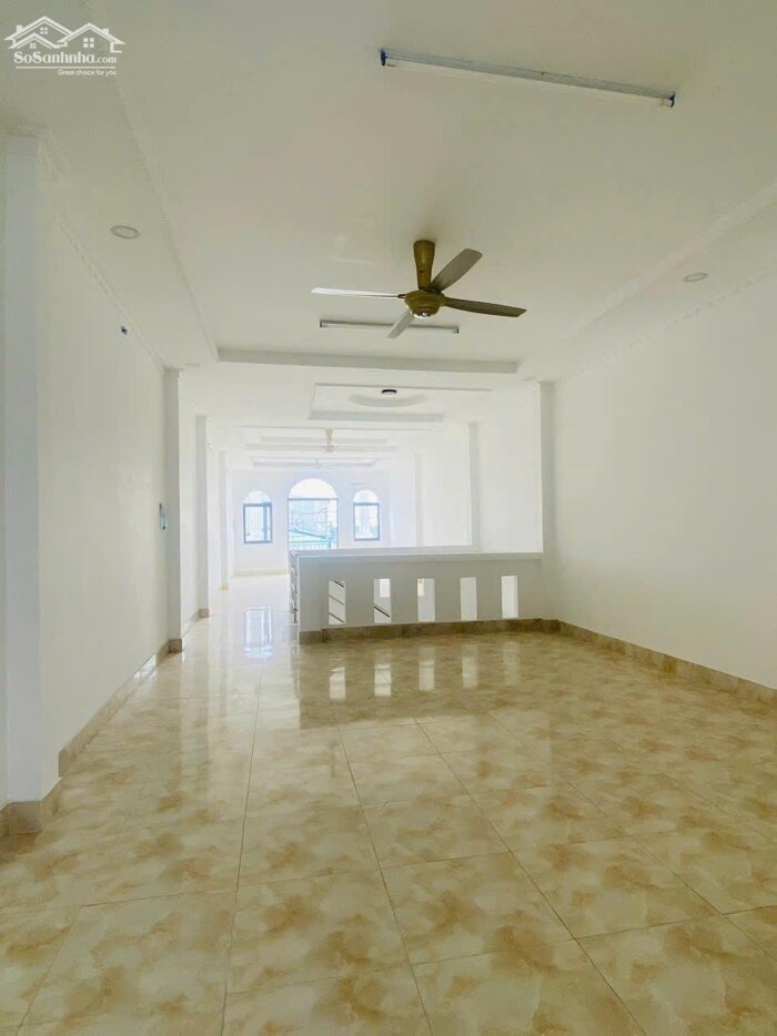 Hình ảnh Cho Thuê Nhà Trệt 1 Lửng 1 Lầu Mới Đẹp – Mặt Tiền Đường Lê Hồng Phong (KDC Ngân Thuận), Cần Thơ | Giá 8 Triệu/Tháng 1