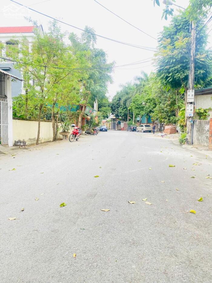 Hình ảnh BÁN ĐẤT TẶNG NHÀ 2 TẦNG TẠI PHỐ PHẠM HỒNG THÁI, LIÊN BẢO, VĨNH YÊN. 2