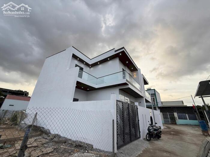 Hình ảnh Bán căn góc nhà Diên Toàn gần khu TĐC . Nhà mới bàn giao hoàn thiện . Siêu phẩm tâm huyết 4