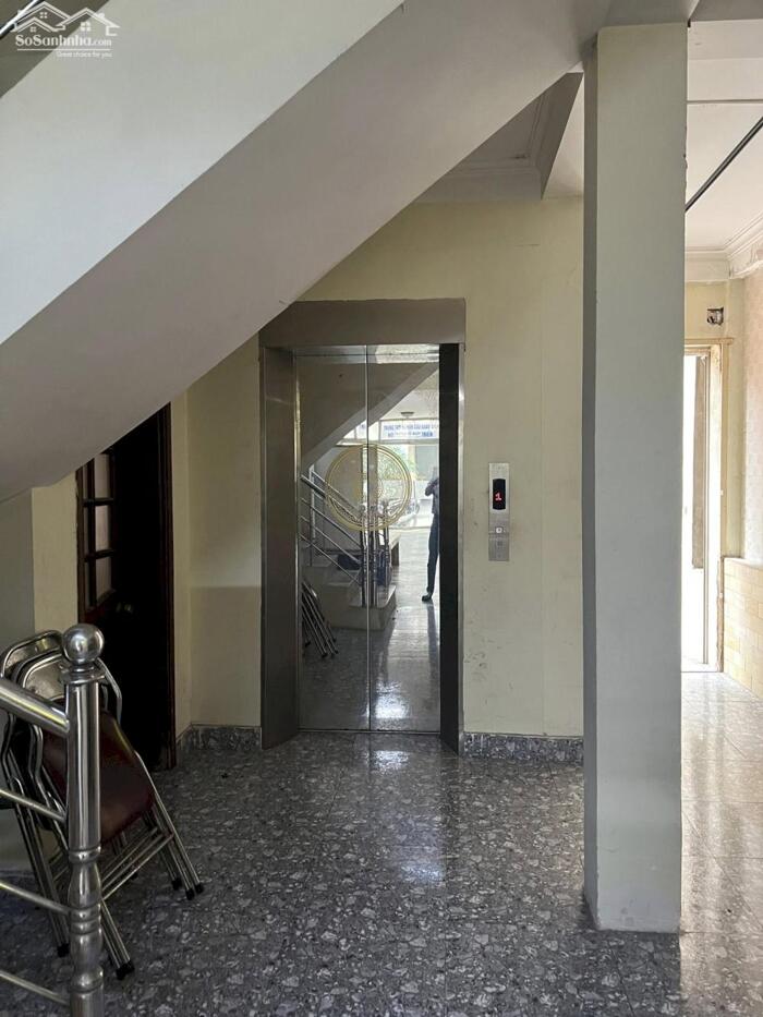 Hình ảnh Bán Nhà Phố Giảng Võ Đống Đa 360m2-6T MT8m Ô Tô Tránh 2 THOÁNG 99 Tỷ Giảng Võ. 1