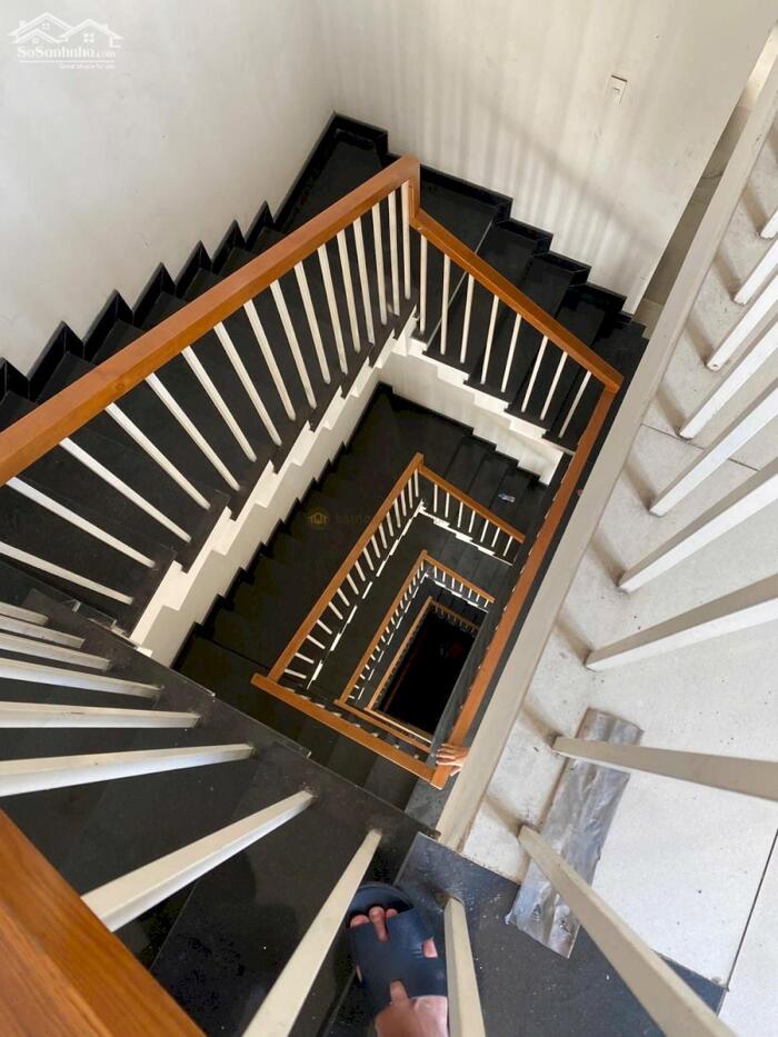 Hình ảnh Bán Nhà 1 Hầm 4 Tầng 160m2(8mx20m) Mặt Tiền Cao Đức Lân-An Phú,Q2-Giá 52 Tỷ TL 0