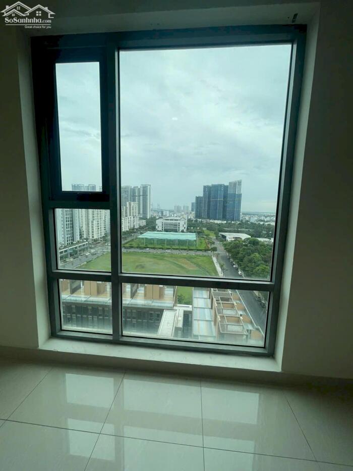 Hình ảnh Bán CC Golden King, Nguyễn Lương Bằng, 2,5 tỷ, 37m2, 1PN siêu hot tọa lạc tại khu VIP Phú Mỹ Hưng 2