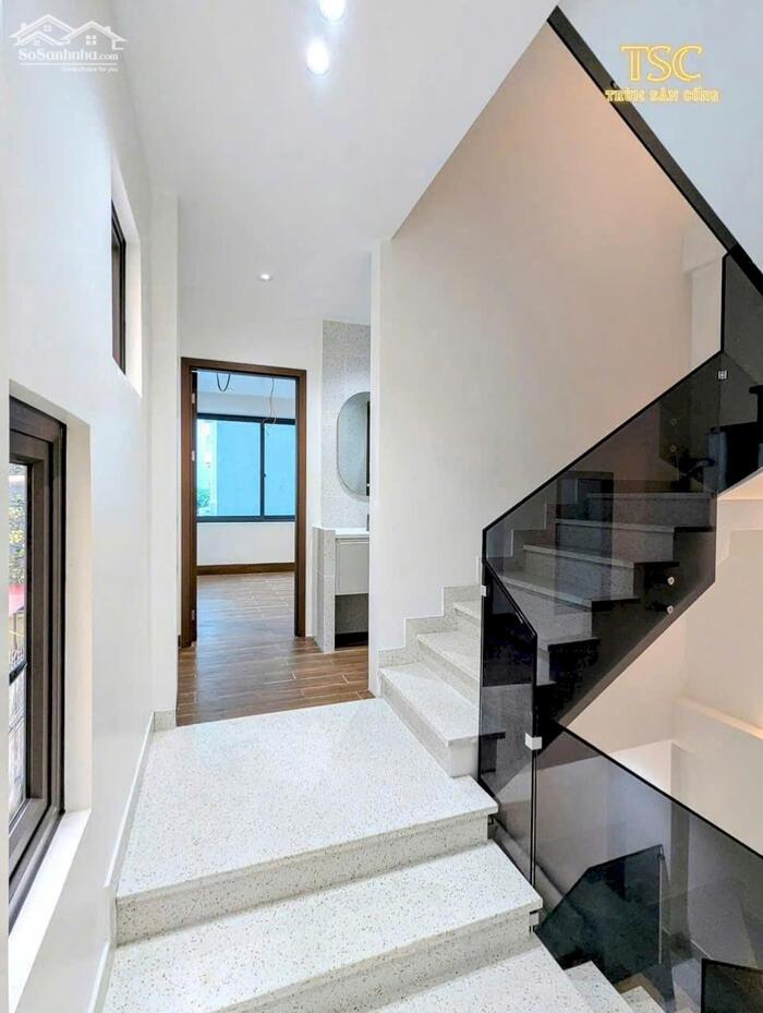 Hình ảnh CHO THUÊ NHÀ CĂN GÓC 2 MẶT THOÁNG – GẦN MẶT ĐƯỜNG, VIEW HOÀNG HUY COMMERCE 0