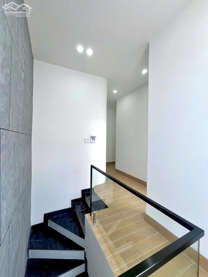 Hình ảnh Bán Nhà Trệt Lầu hẻm 147 Cách Mạng Tháng 8 - Gần Bệnh viện, Trường học, Chợ An Hoà 8