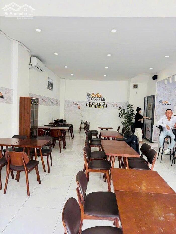 Hình ảnh Cho Thuê Nhà Mặt Tiền 132 Đồng Nai, Phường 15, Quận 10 (Phường Hòa Hưng), TPHCM 1