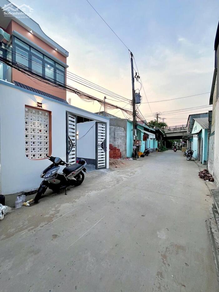 Hình ảnh Bán Nhà Trệt Lầu Mới - Gần ĐH Tây Đô, Cách Quốc lộ 1A 30m, P.Cái Răng 1