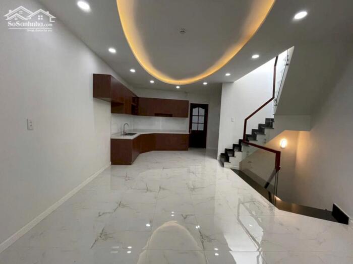 Hình ảnh Cho thuê tòa nhà VP 7 tầng mới xây ĐẸP, MT Ngô Gia Tự, Q10 (4*22 NH 6m) Có Thang máy 3