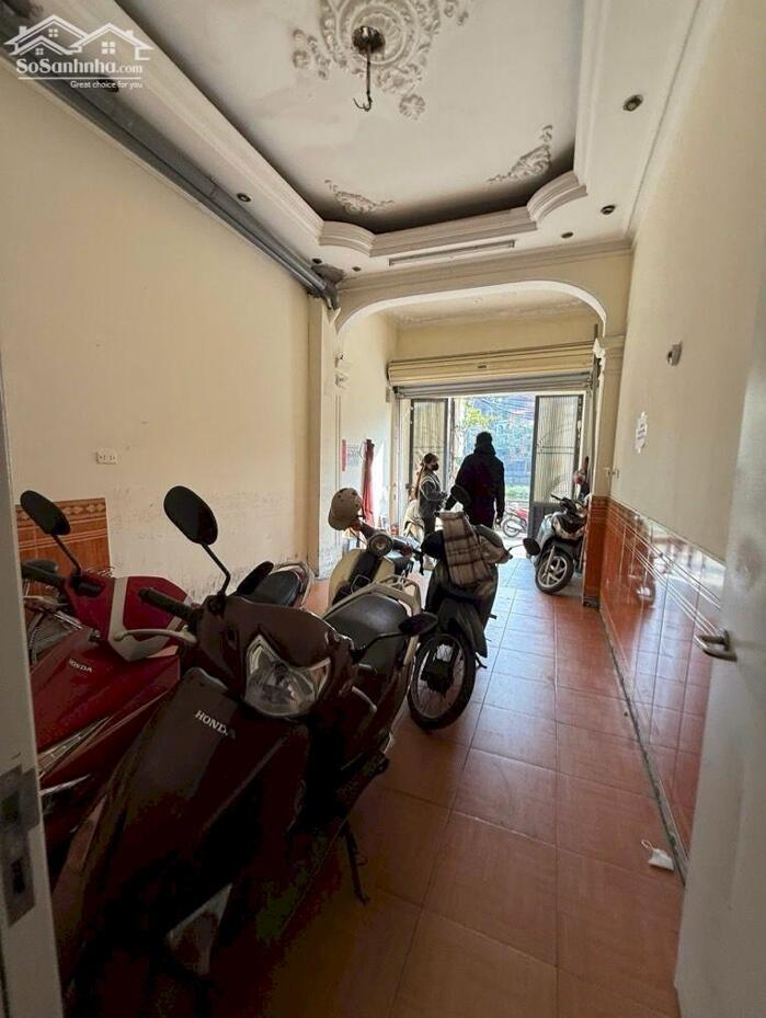 Hình ảnh Bán nhà Láng Hạ_ô tô tránh vỉa hè kd_sát phố_kv dân trí cực cao_52m2_giá chào 25 tỷ 3