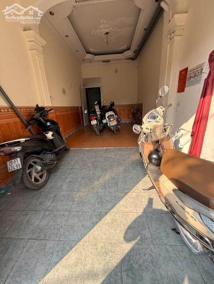 Hình ảnh Bán nhà Láng Hạ_ô tô tránh vỉa hè kd_sát phố_kv dân trí cực cao_52m2_giá chào 25 tỷ 1