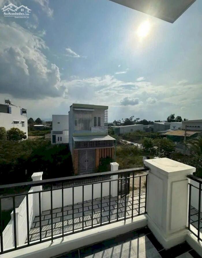 Hình ảnh BÁN NHÀ 1 TRỆT 1 LẦU – SÂN ĐẬU 2 Ô TÔ RỘNG RÃI Vĩnh Trung – P. Tây Nha Trang 4