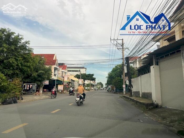 Hình ảnh Cho thuê nhà xưởng 2.500m2 giá rẻ chỉ 35 triệu. Tân Phong-Biên Hòa-Đồng Nai 4