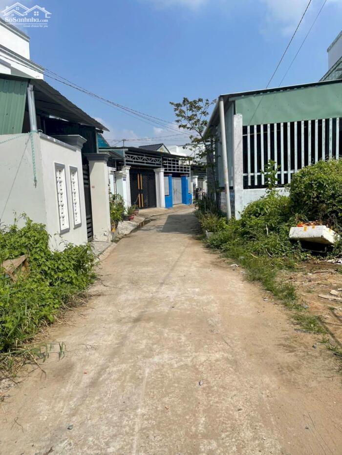 Hình ảnh Nền hẻm 570/1 đường Châu Thị Kim, P7 TP Tân An 0