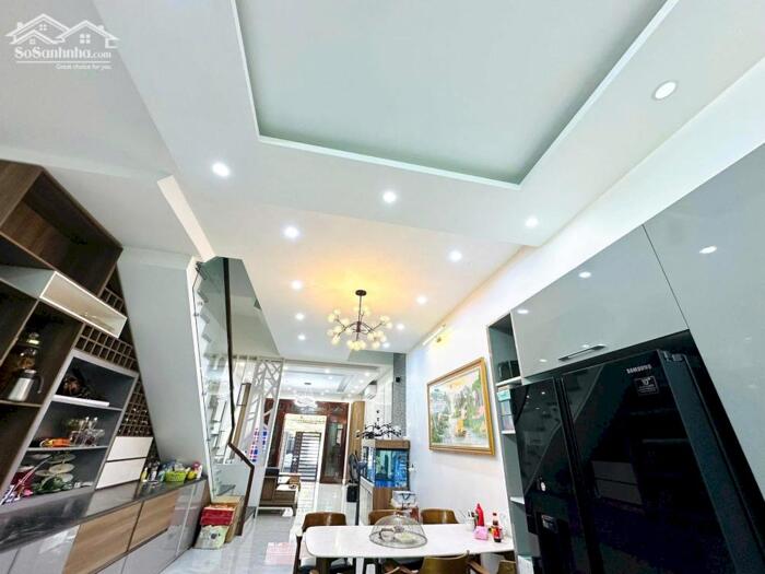 Hình ảnh Bán nhà 3 tầng, 3 ngủ full đồ tại đường Lương Văn Can, Liên Bảo, Vĩnh Yên, Vĩnh Phúc. 2