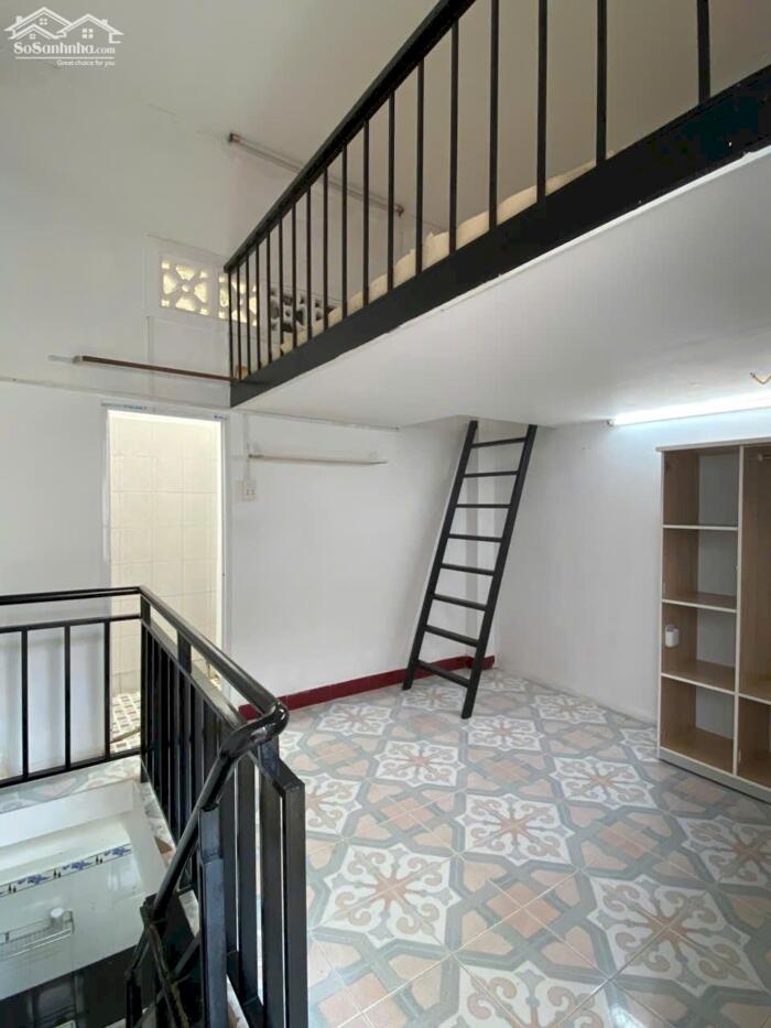 Hình ảnh Chính chủ cần bán nhà 2 tầng hẻm xe hơi Phú Thuận Q7 4