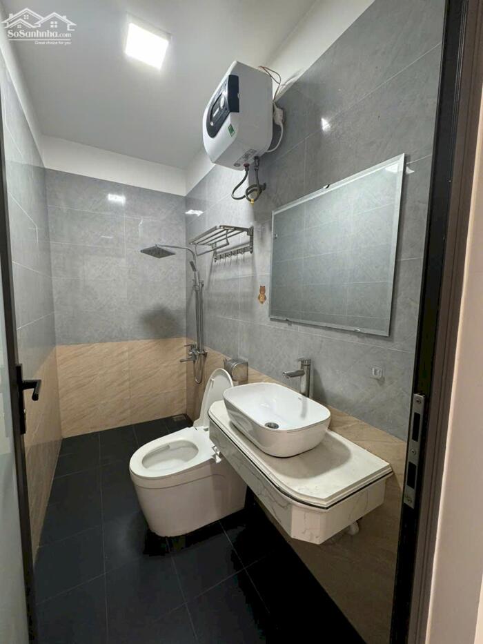 Hình ảnh Cho thuê căn hộ phố Văn Cao, 2 p.ngủ (65m2). 6