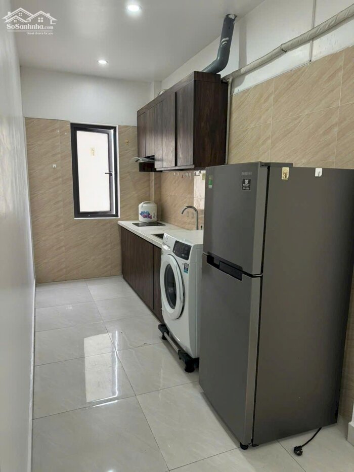 Hình ảnh Cho thuê căn hộ phố Văn Cao, 2 p.ngủ (65m2). 4