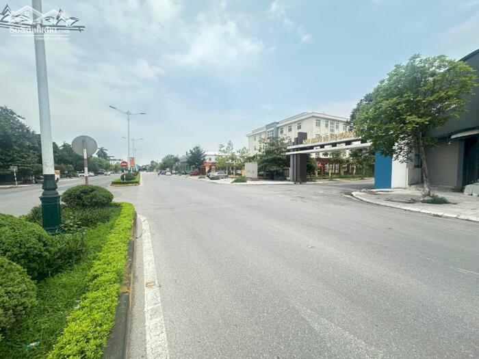 Hình ảnh Bán lô góc đất thương mại dịch vụ đường Nguyễn Tất Thành, Tích Sơn, Vĩnh Phúc. 1