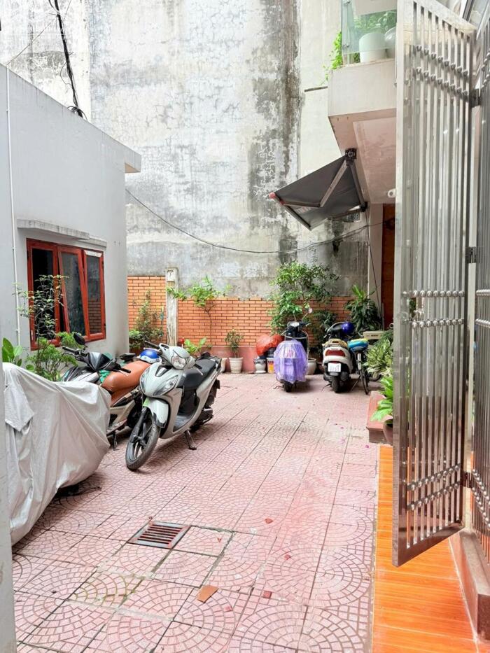 Hình ảnh Bán Nhà Phố Đội Cấn Ba Đình 35m2-4T MT5m- 4 Ngủ 9,3 Tỷ Có Thương Lượng. 5