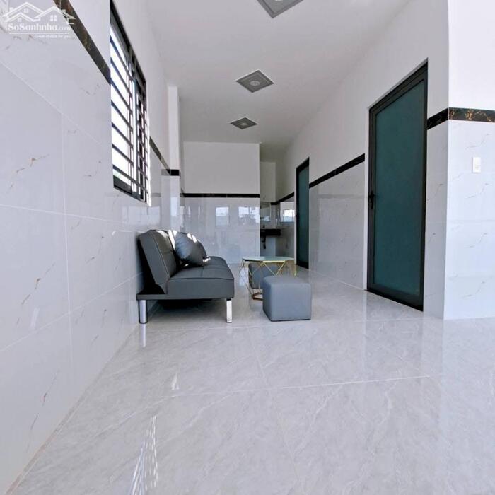 Hình ảnh Bán nhà mới hoàn thiện 1 trệt 1 lửng gần khu ngân thuận 4