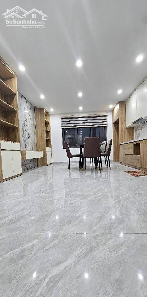 Hình ảnh Bán nhà Thái Hà_6 tầng thang máy_sát phố_sđ cc sẵn gd_40m2_giá chào 18,6 tỷ 1