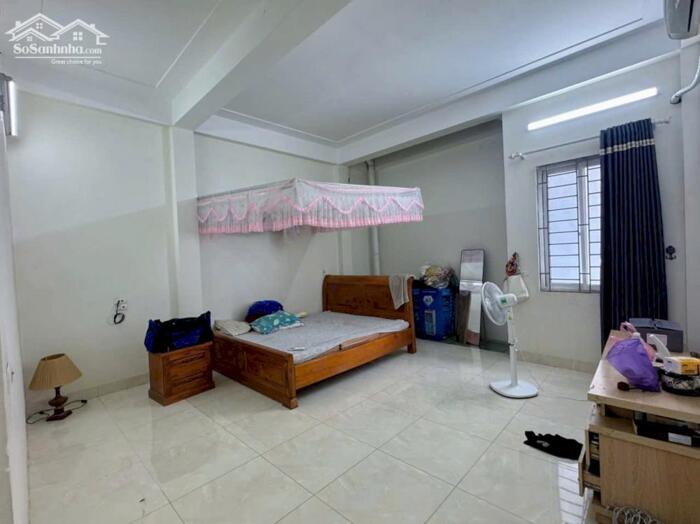 Hình ảnh BÁN NHÀ 3 TẦNG MẶT ĐƯỜNG TẠ QUANG BỬU, ĐỒNG TÂM, VĨNH YÊN. 4 ngủ, 3 vệ sinh 3