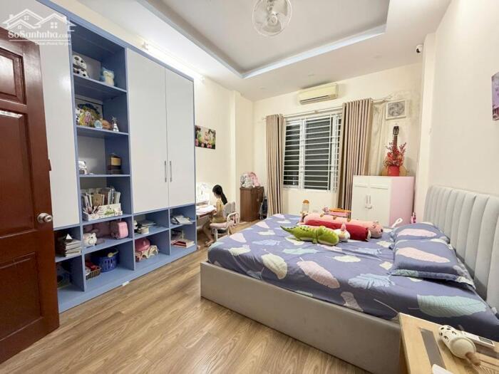 Hình ảnh Bán nhà mặt phố Hoàng Hoa Thám 49m2 vỉa hè rộng 2 thoáng kinh doanh tốt 17.5 tỷ 2