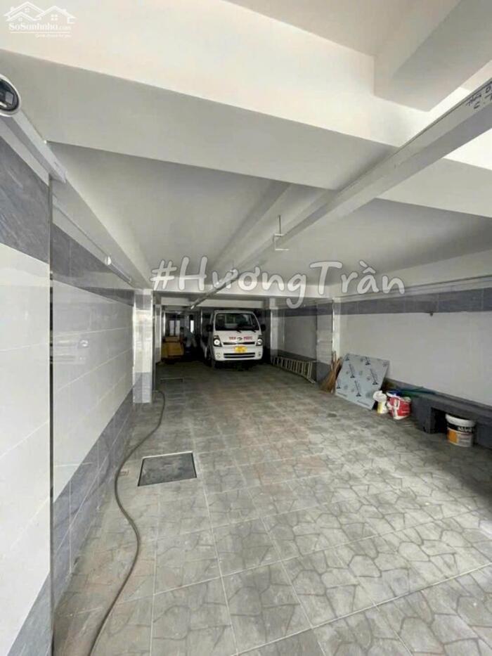 Hình ảnh 40 triệu - CHO THUÊ TÒA NHÀ 5 TẦNG (có thang máy) MẶT TIỀN ĐƯỜNG TRẦN VĂN HOÀI 2