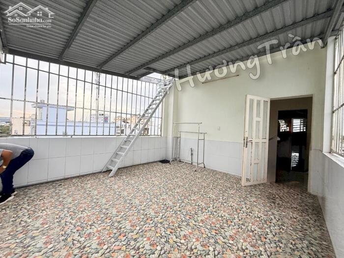 Hình ảnh 25 triệu - CHO THUÊ NHÀ CĂN GÓC 3 TẦNG MẶT TIỀN ĐƯỜNG NGUYỄN VIỆT HỒNG 11