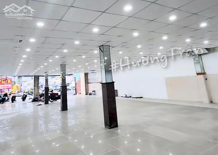Hình ảnh 190 triệu - CHO THUÊ MẶT BẰNG SHOWROOM, NGANG 12m MẶT TIỀN ĐƯỜNG 3/2 - kề góc Ngã tư 3