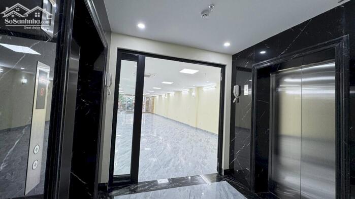 Hình ảnh Mặt phố Minh Khai 270M2 9 Tầng 1 Hầm 165 Tỷ Tòa Văn Phòng Đẳng Cấp 3