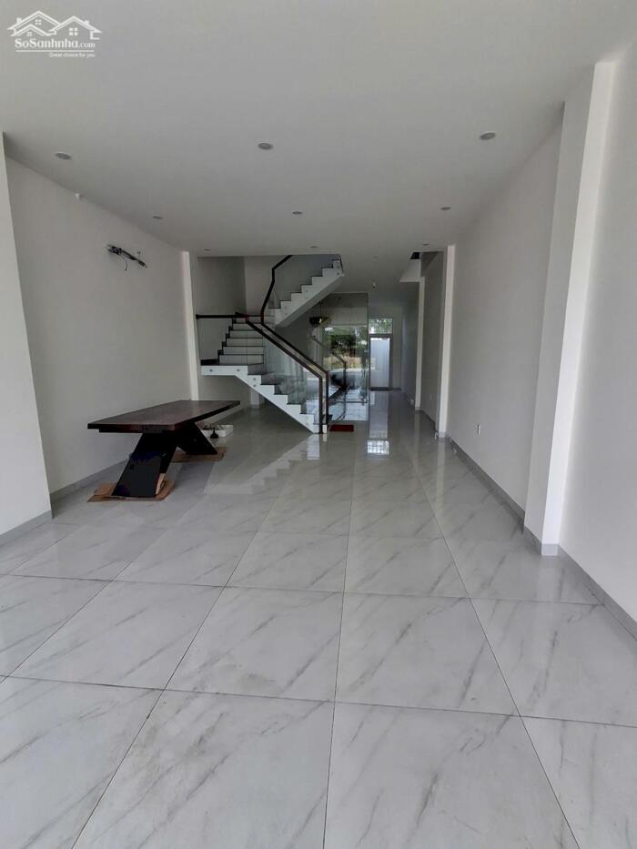Hình ảnh BÁN NHÀ 3 TẦNG + 1 TUM Đường số 13 – KĐT Hà Quang 2, Nha Trang 8