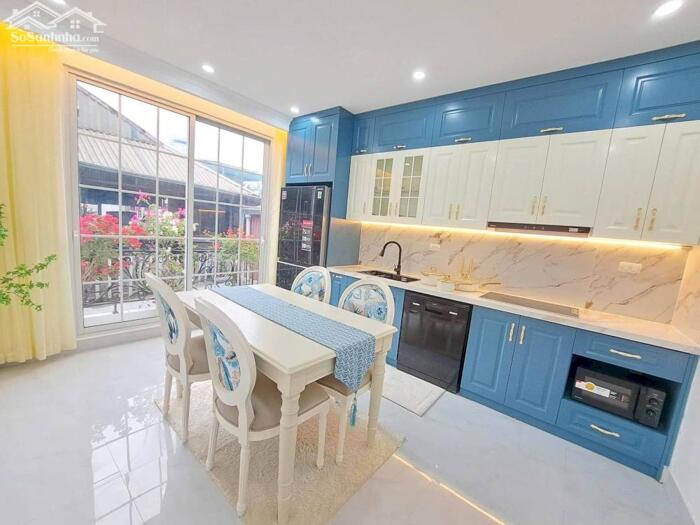 Hình ảnh Bán nhà đẹp ở ngay- Phố Lạc Long Quân 34/37m, 7 tầng thang máy 13.8 tỷ, mới đẹp - LH 0987 881 444 4