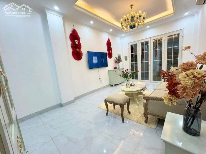 Hình ảnh Bán nhà đẹp ở ngay- Phố Lạc Long Quân 34/37m, 7 tầng thang máy 13.8 tỷ, mới đẹp - LH 0987 881 444 8