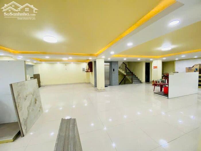 Hình ảnh Ngộp Bank chỉ 38 tỷ có Tòa nhà 6 tầng MT Hà Huy Giáp Q12 ngang 14m 280m2 ngay NGÃ 4 GA. 4