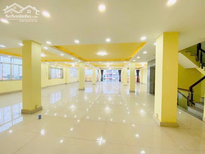 Hình ảnh Ngộp Bank chỉ 38 tỷ có Tòa nhà 6 tầng MT Hà Huy Giáp Q12 ngang 14m 280m2 ngay NGÃ 4 GA. 1
