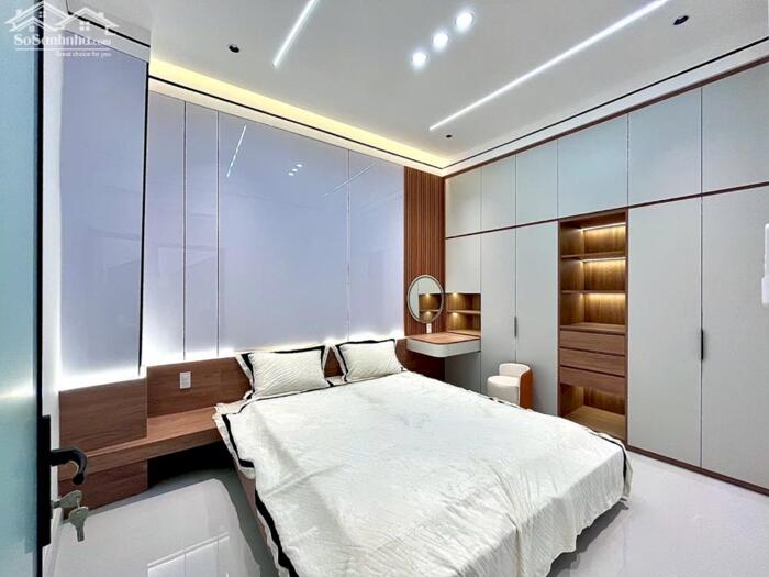 Hình ảnh Bán Nhà Trệt Lầu Trục Chính Hẻm 311 Nguyễn Văn Cừ - Gần ĐH Công Nghệ, CĐ Y Tế 9