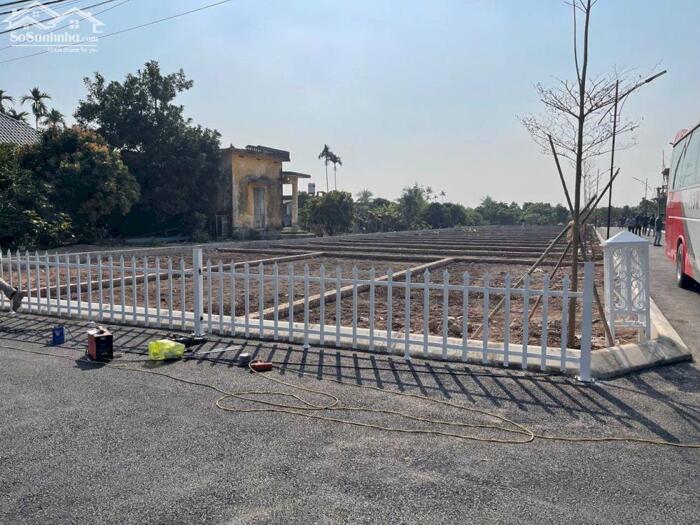 Hình ảnh Bán đất thổ cư 90m vuông tại thị trấn Quất Lâm giá nhỉnh 1 tỷ anh chị có nhu cầu mua đất liên hệ em. Giá thỏa thuận 0