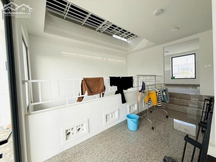 Hình ảnh Cho thuê nhà mặt tiền đường Đặng Dung. Thích hợp làm spa, văn phòng 0